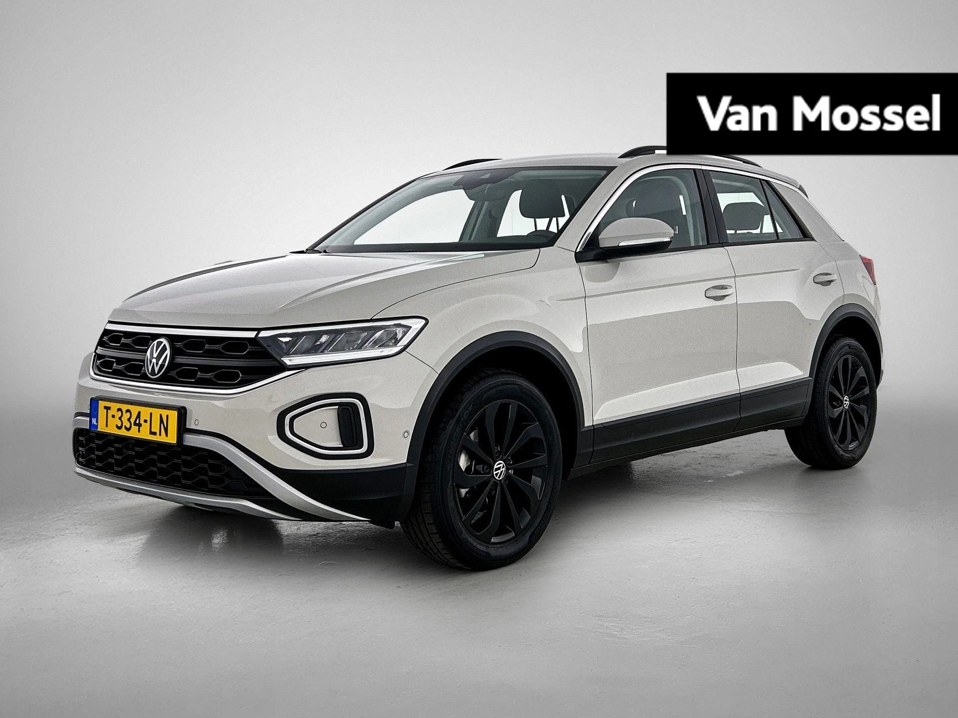 Volkswagen-T-Roc-image-0