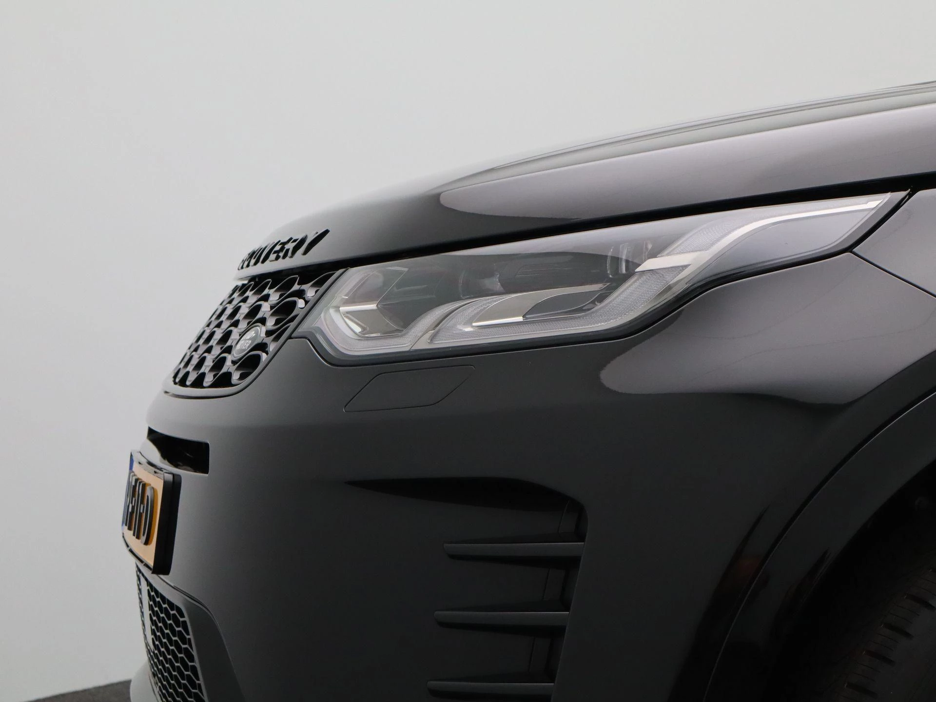 Land Rover-Discovery Sport-image-13