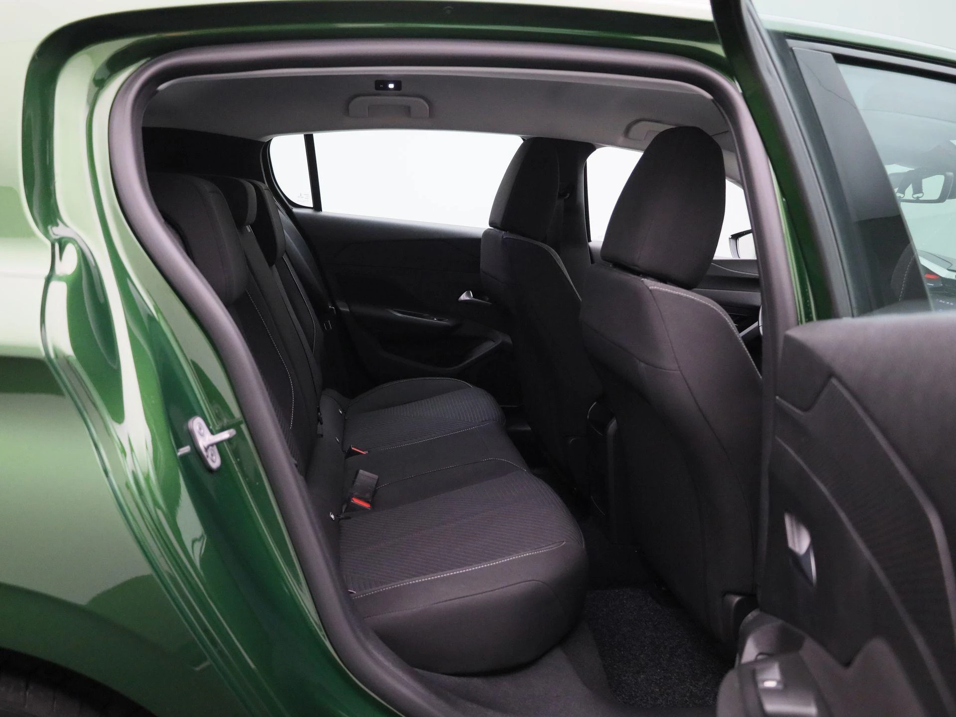 Peugeot 308 1.6 Plug-in Hybrid 180 Active Pack Business