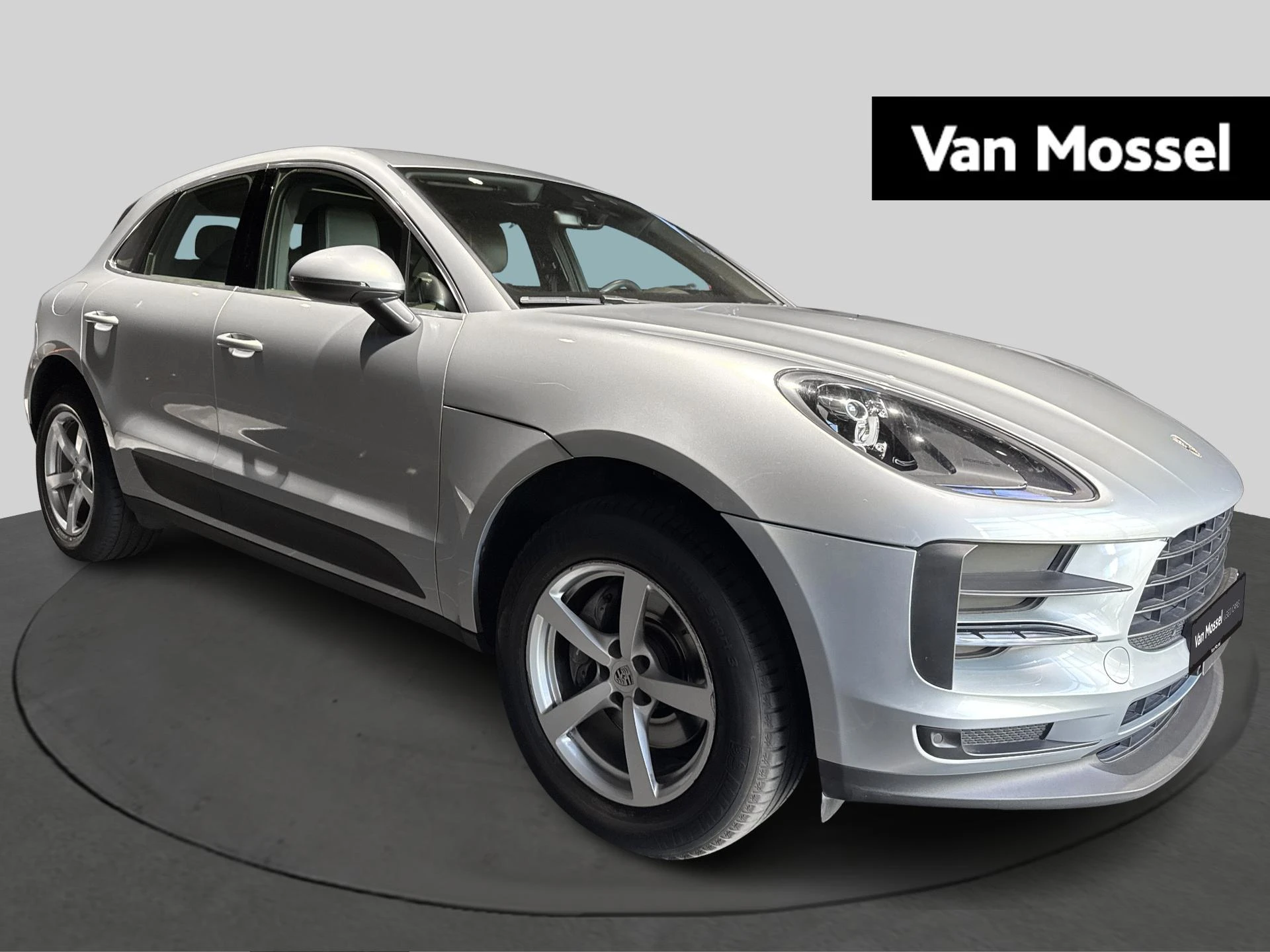 Porsche-Macan-image-4