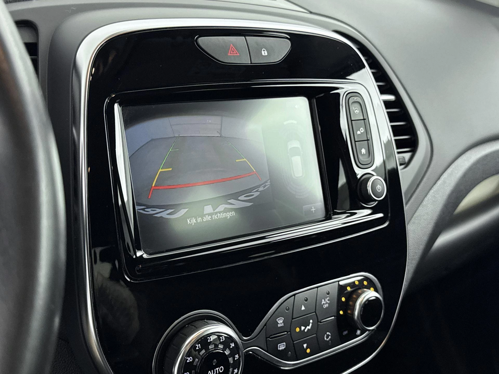 Renault-Captur-image-10