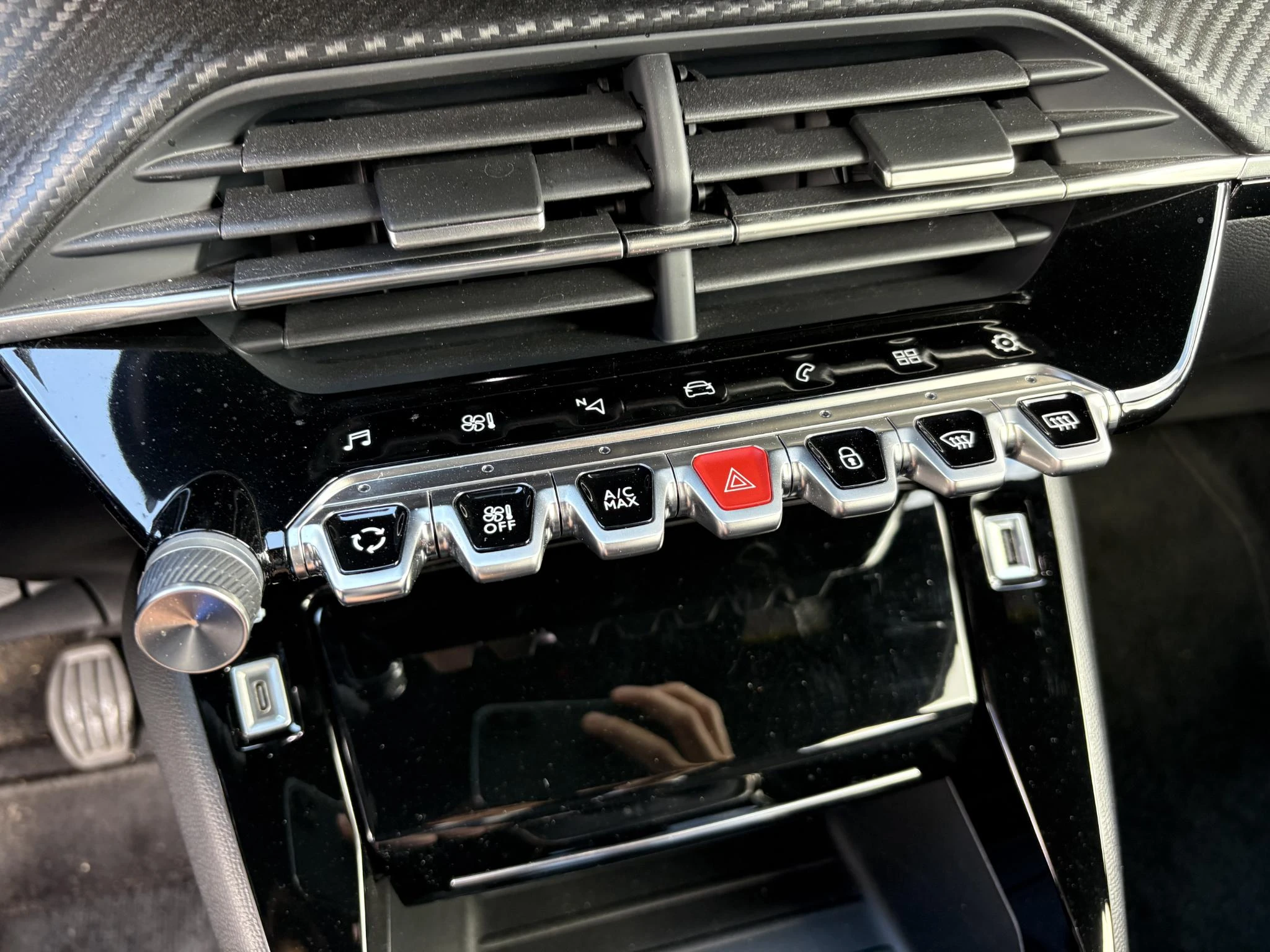 Peugeot-2008-image-19