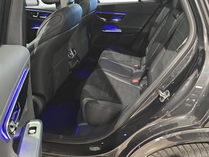 Mercedes-Benz-GLC-image-18