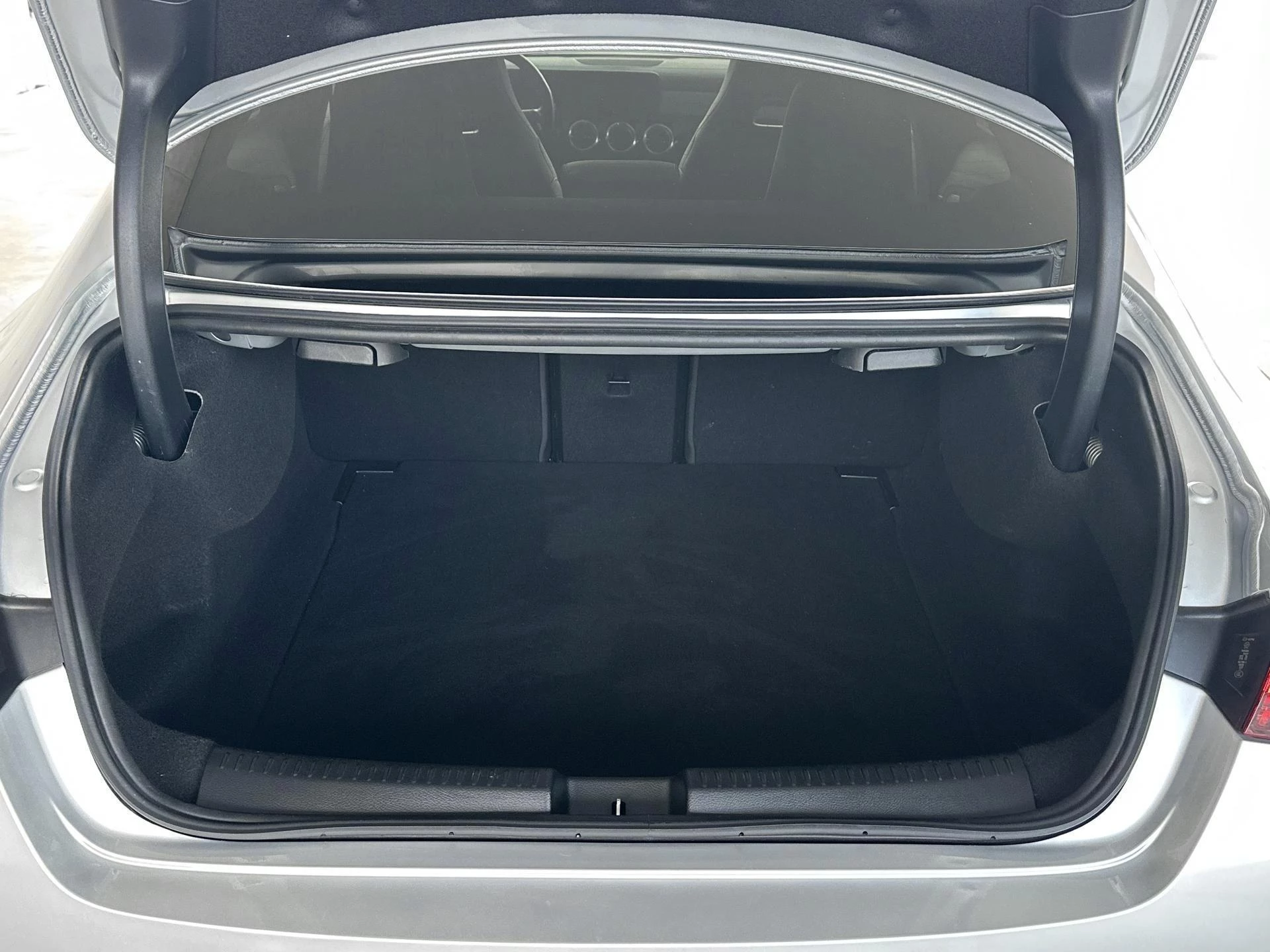 Mercedes-Benz CLA 200 Star Edition + AMG + PANORAMISCH DAK + TREKHAAK + KEY LESS +