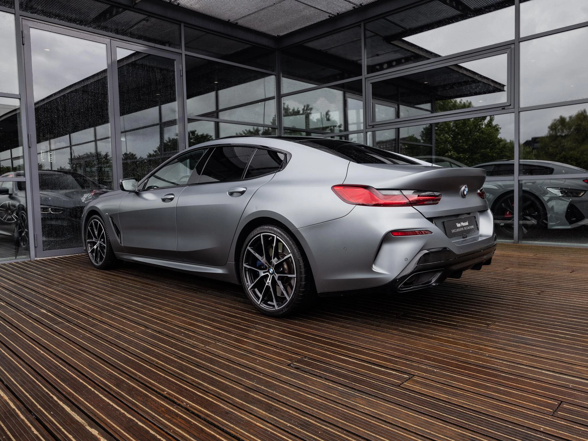 BMW-8 Serie-image-39