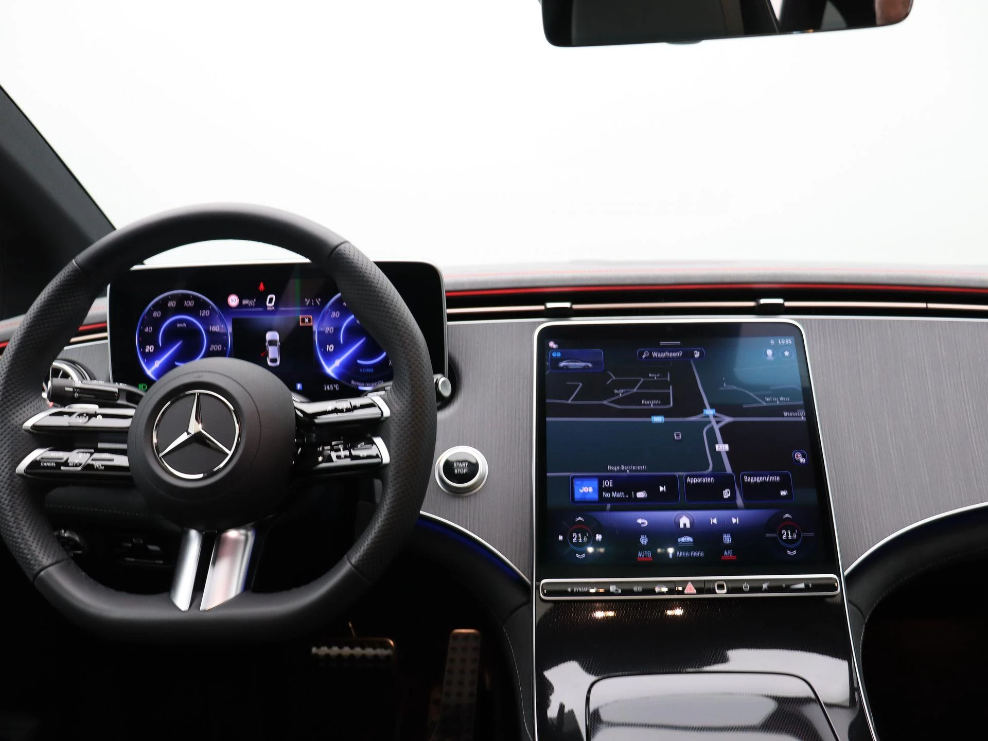 Mercedes-Benz-EQE-image-17