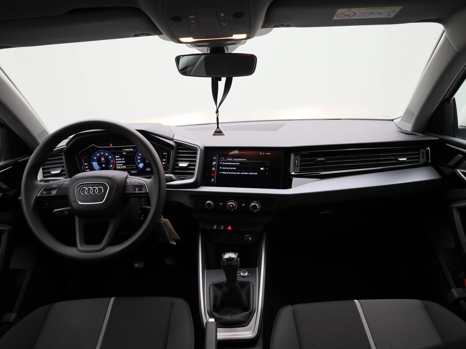 Audi-A1 Sportback-image-35