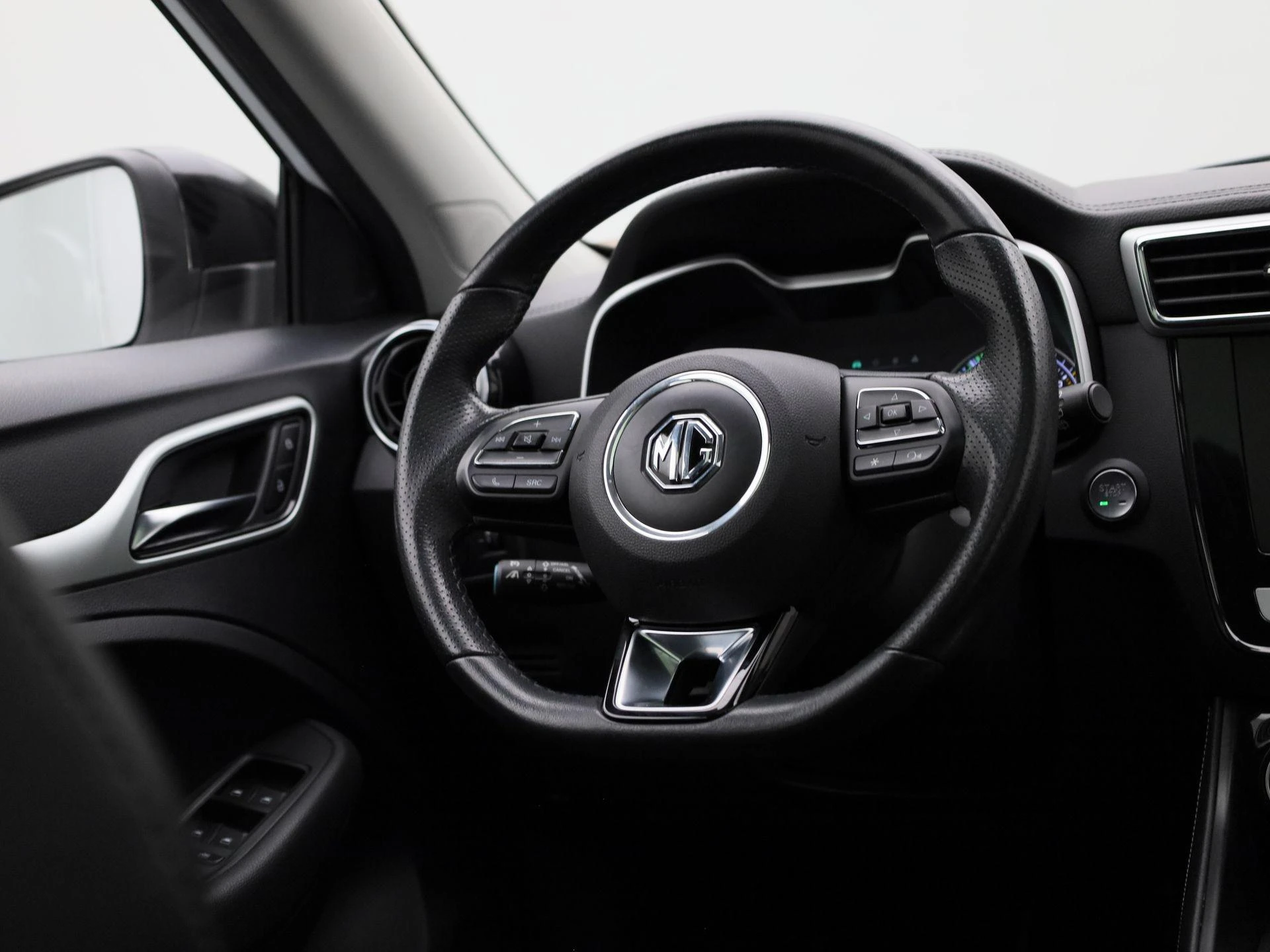 MG-ZS EV-image-36