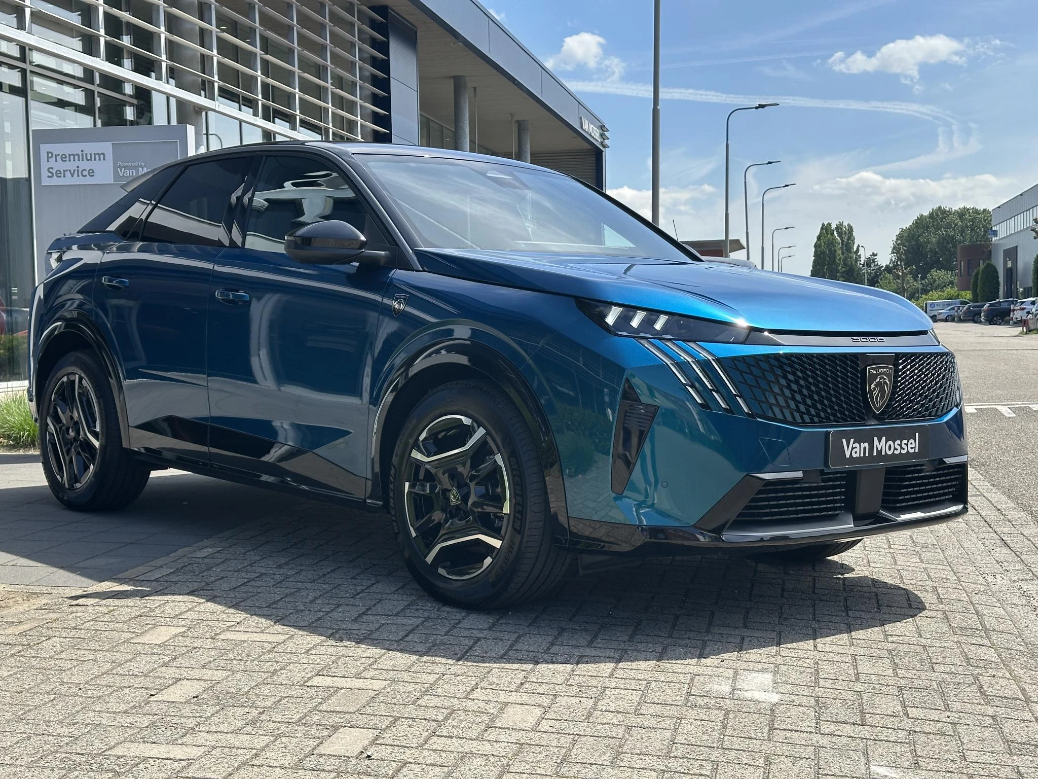 Peugeot-e-3008-image-3