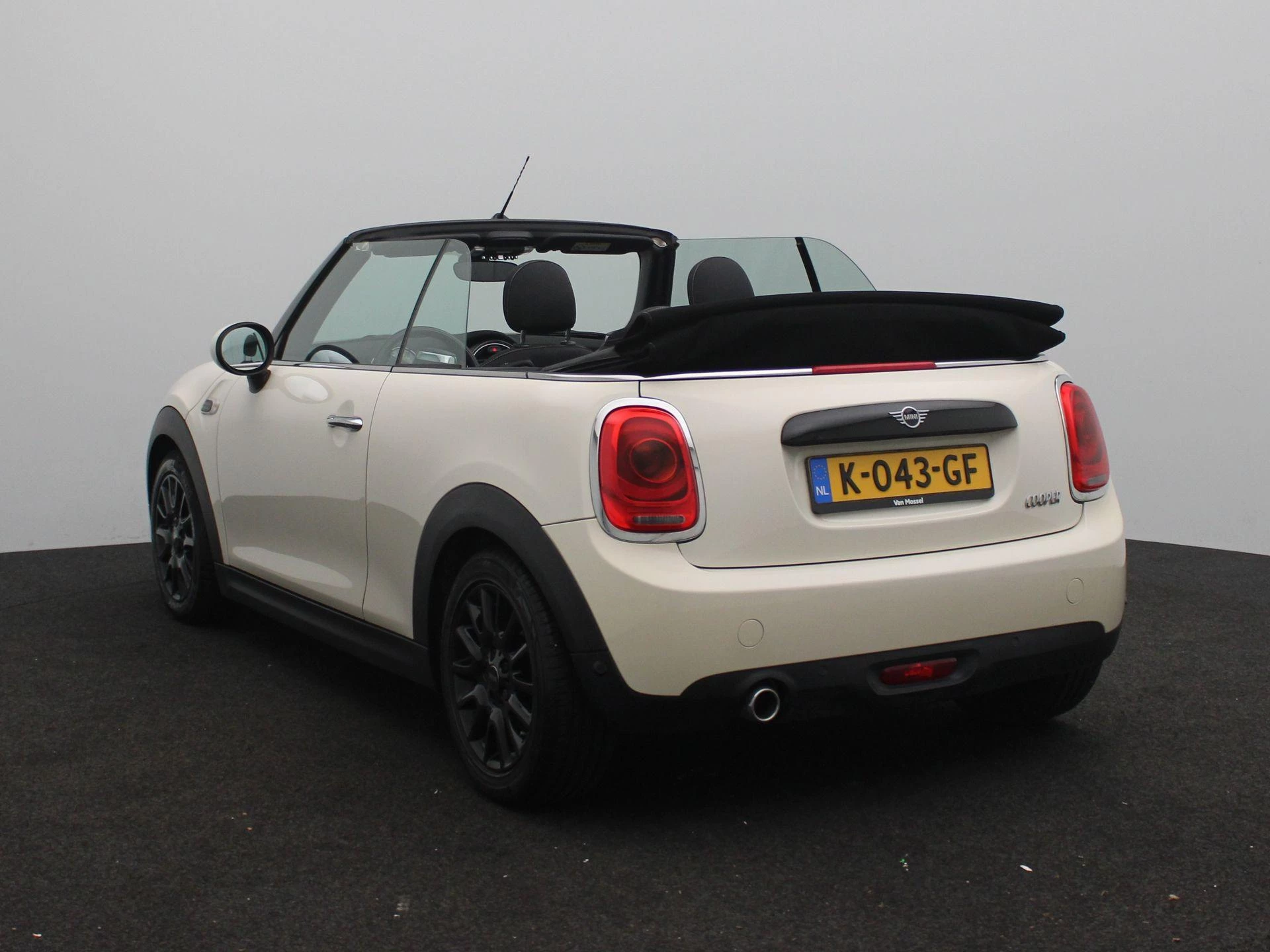 MINI Cooper Cabrio