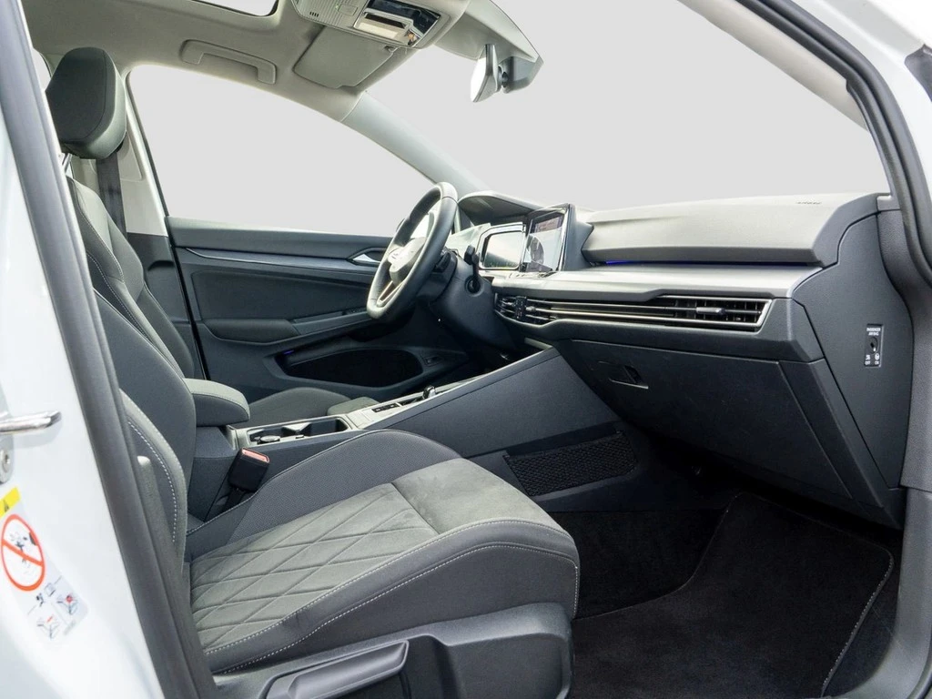 Volkswagen-Golf-image-6