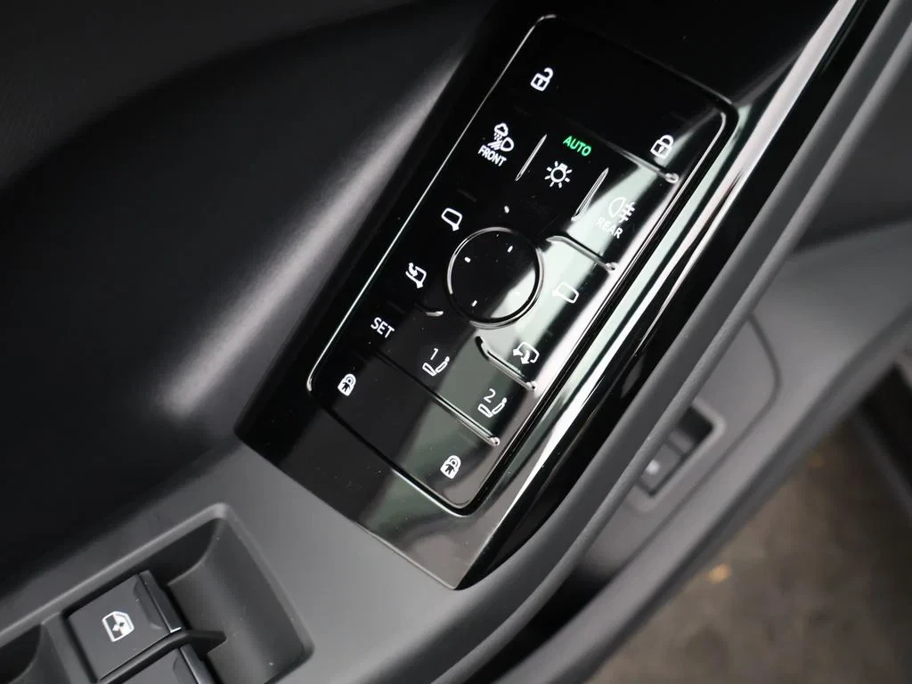 Audi-Q6 e-tron-image-21