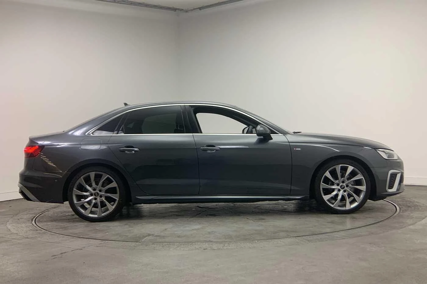 Audi-A4-image-3