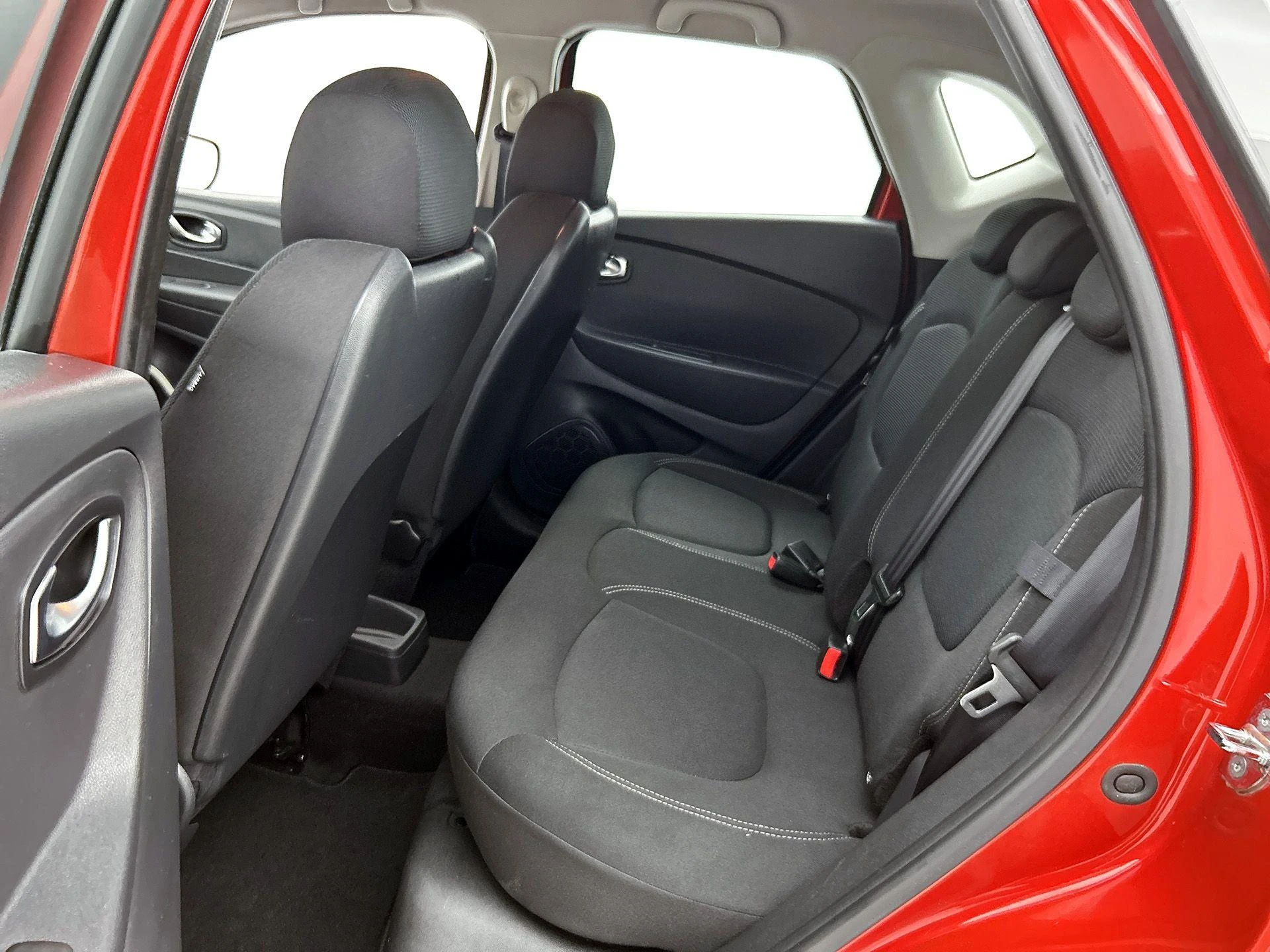 Renault-Captur-image-26
