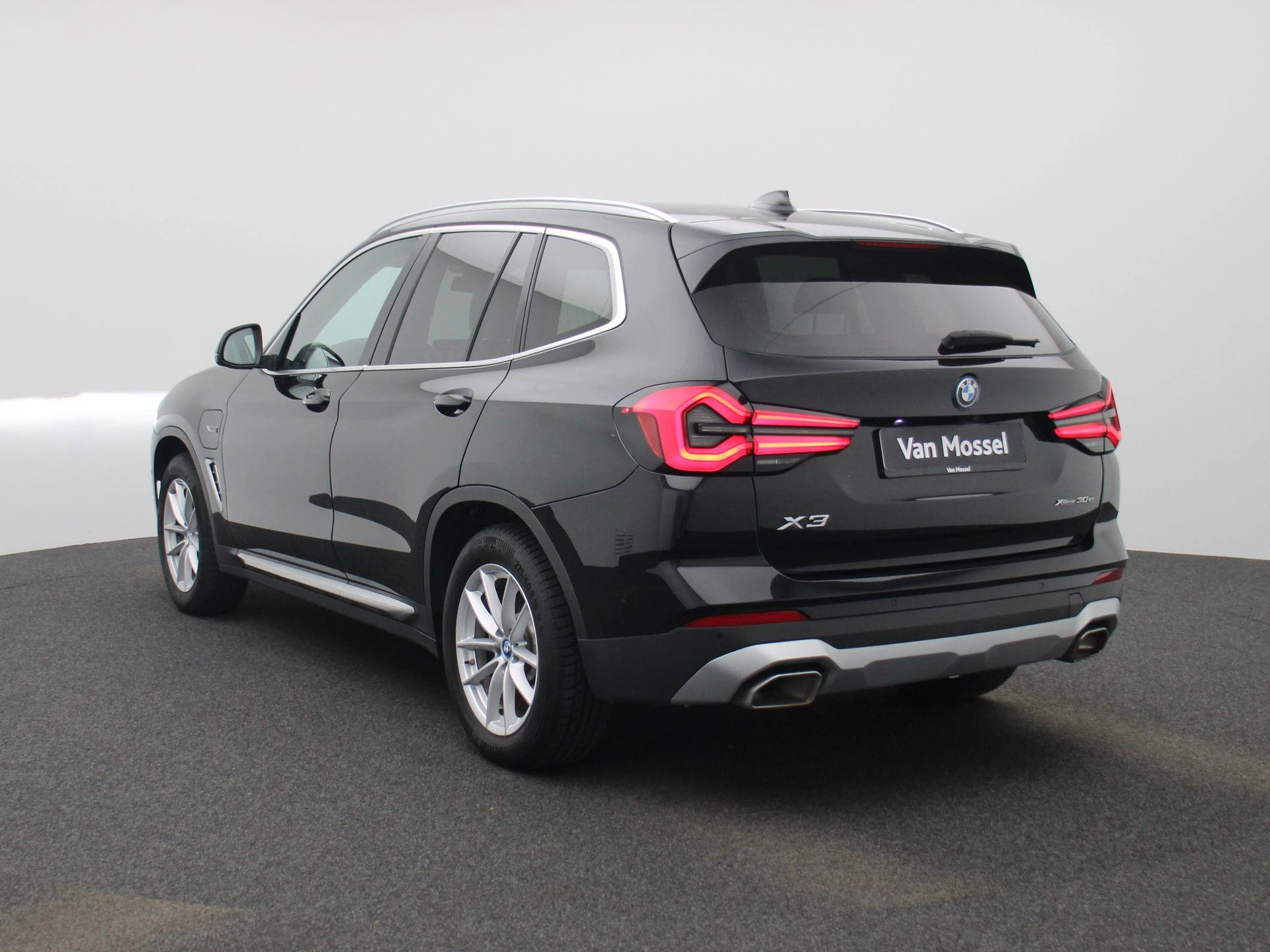 BMW-X3-image-3