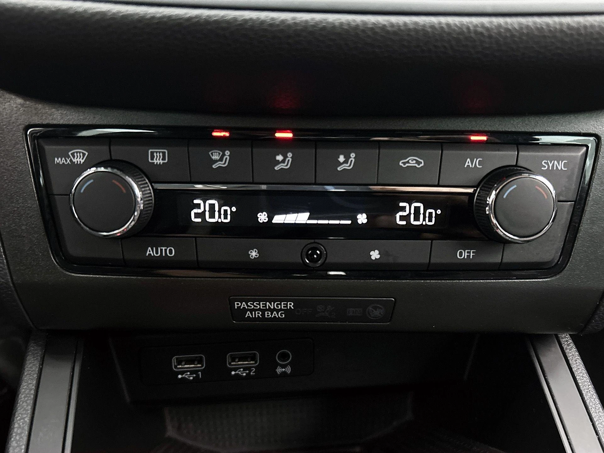 SEAT-Arona-image-16
