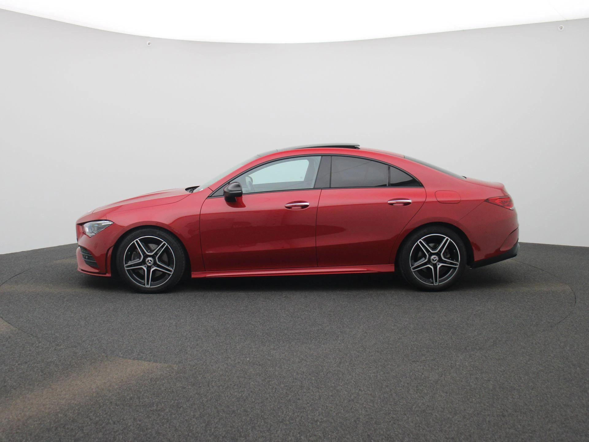 Mercedes-Benz CLA 200 Business Solution AMG