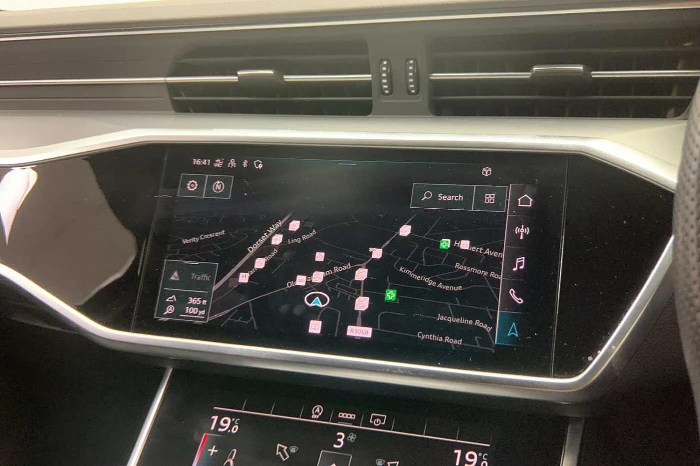 Audi-A6-image-22