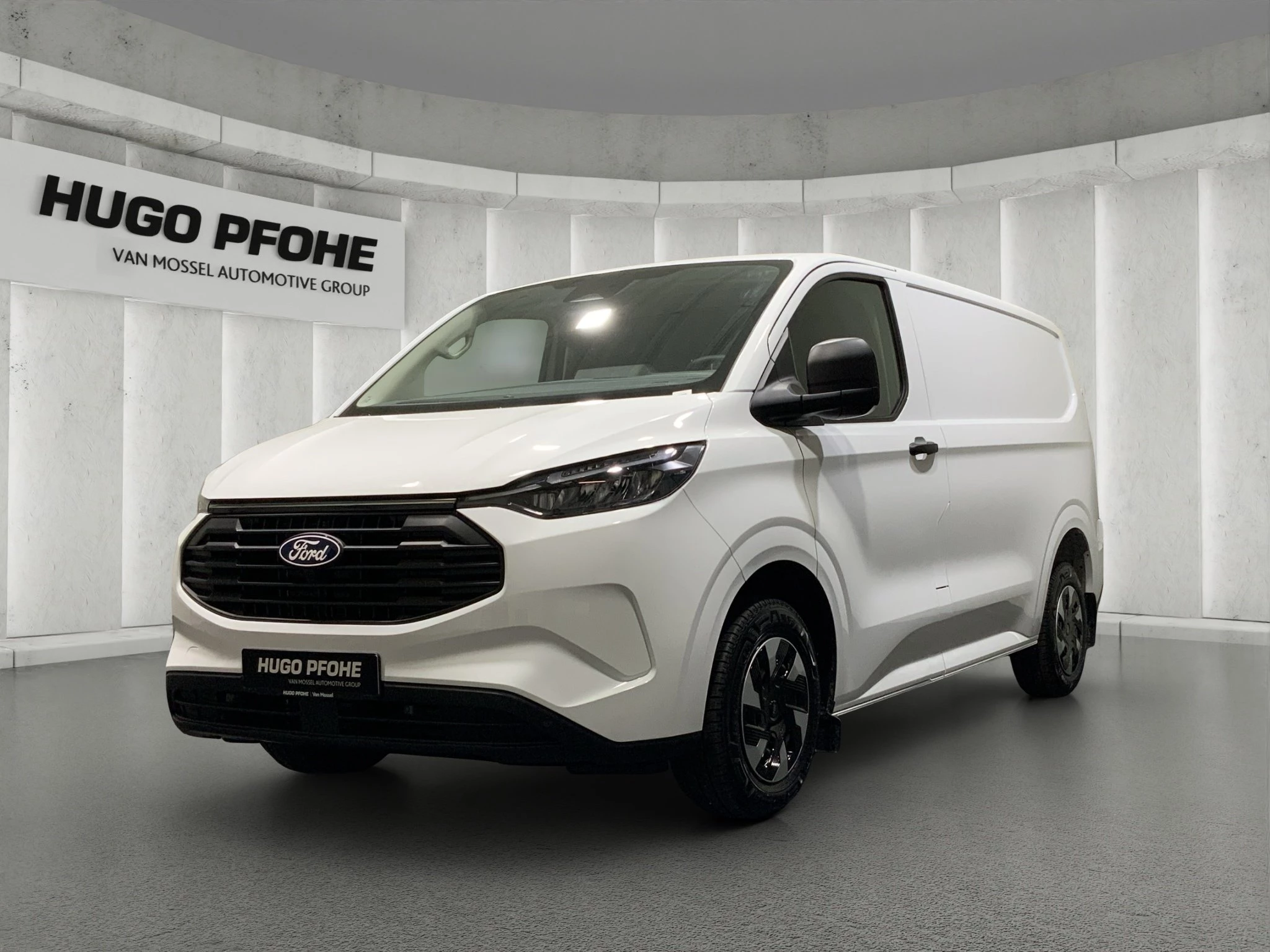 Ford-Transit Custom-image-0