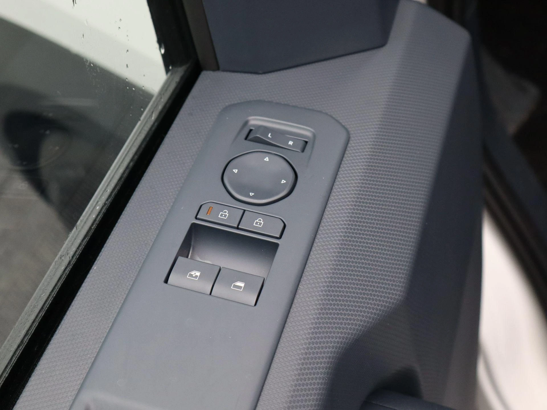 Kia-PV5-image-23