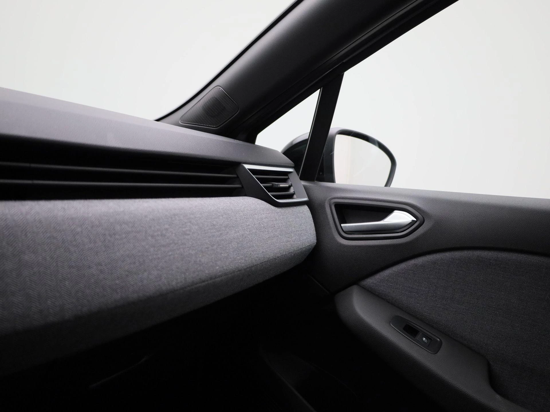 Renault-Clio-image-26