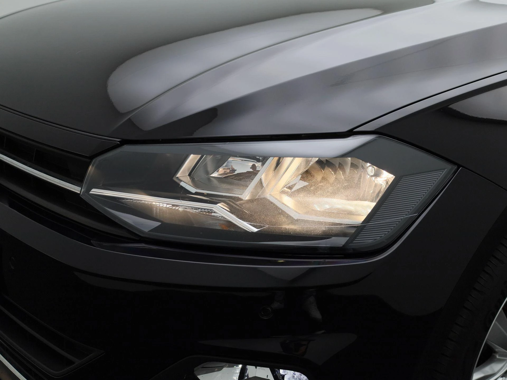 Volkswagen-Polo-image-14