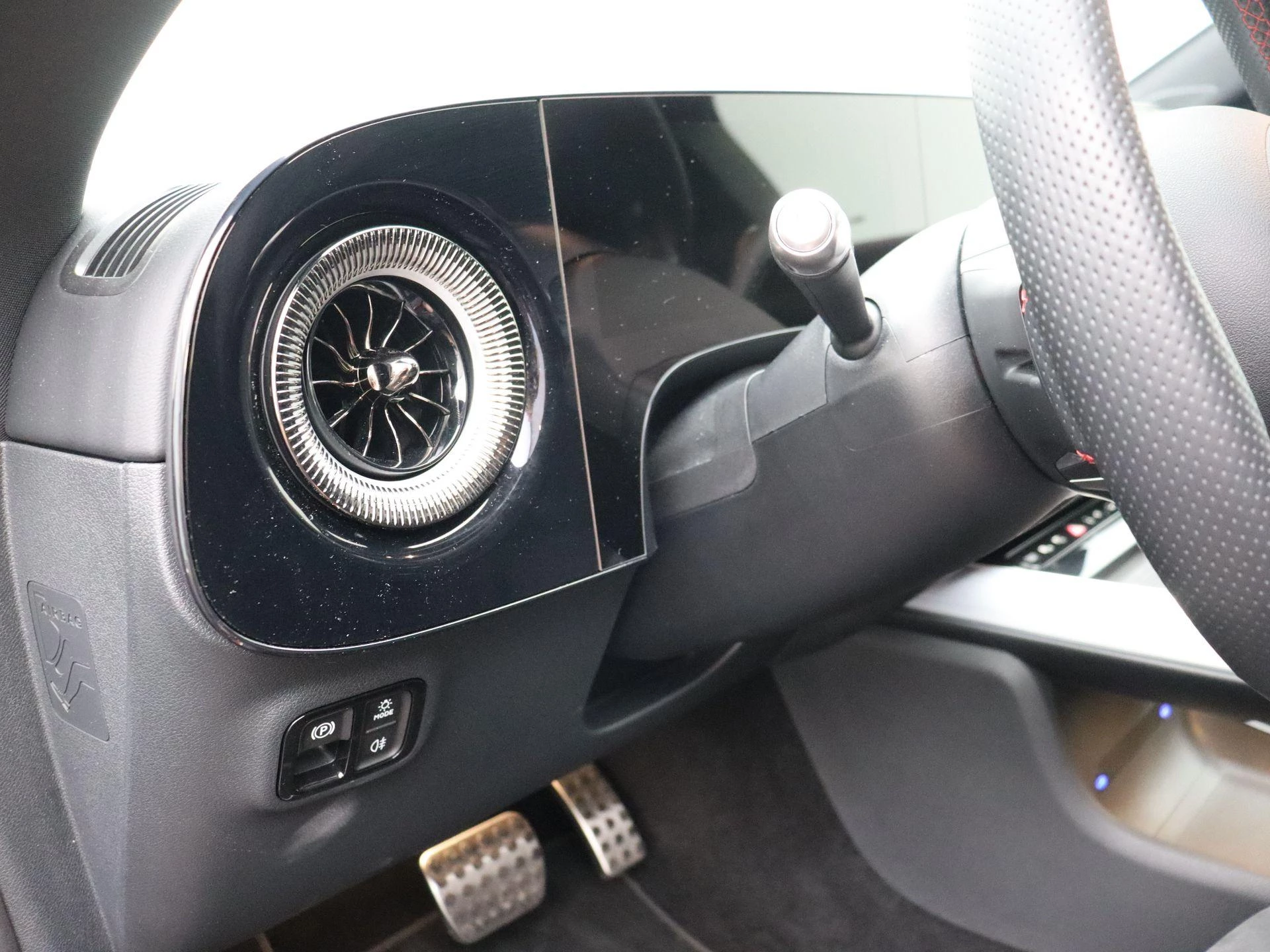 Mercedes-Benz CLA 250+ Sport Edition + MULTIBEAM LED + PANO +
