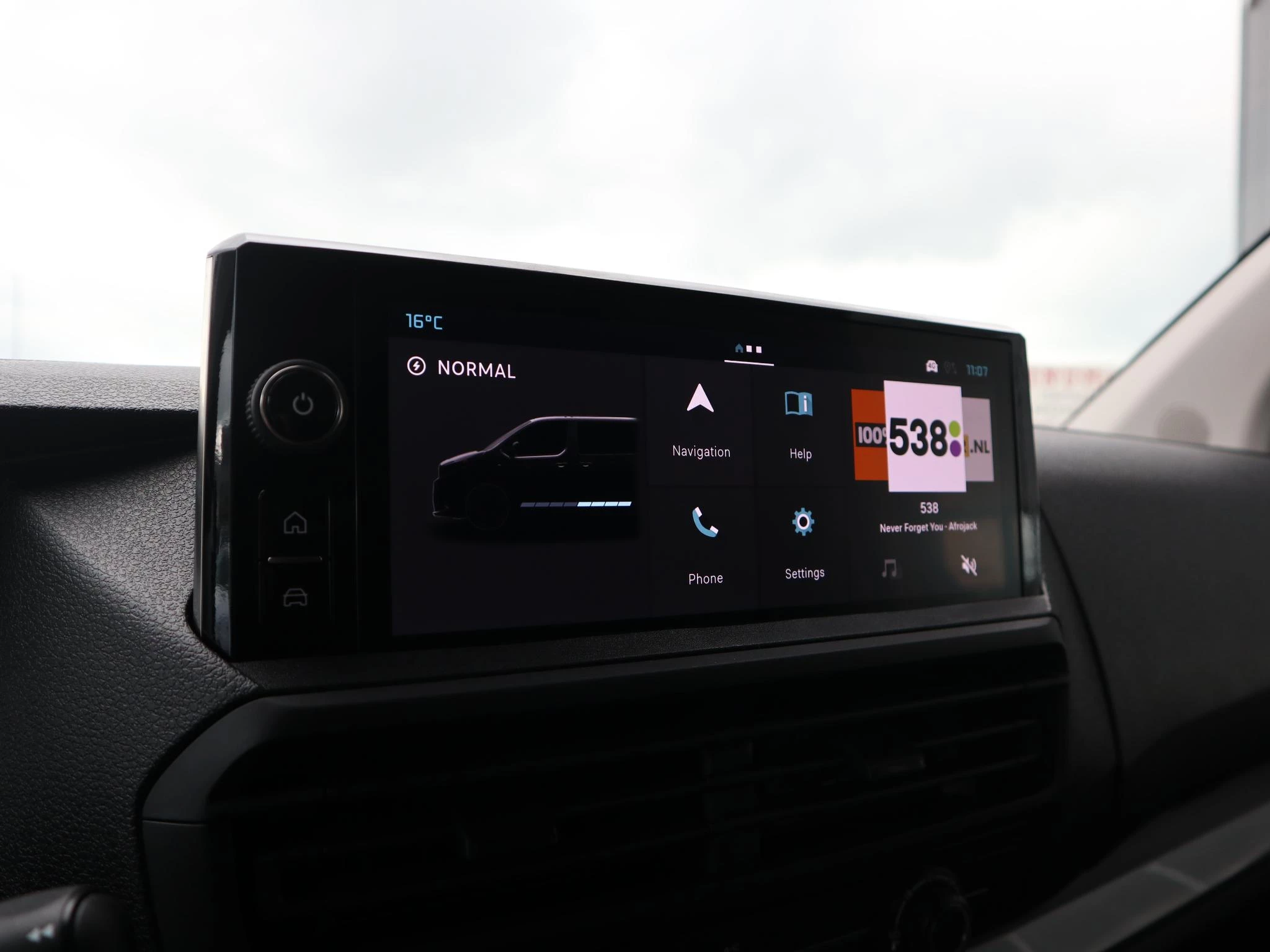 Citroën-ë-Jumpy-image-7