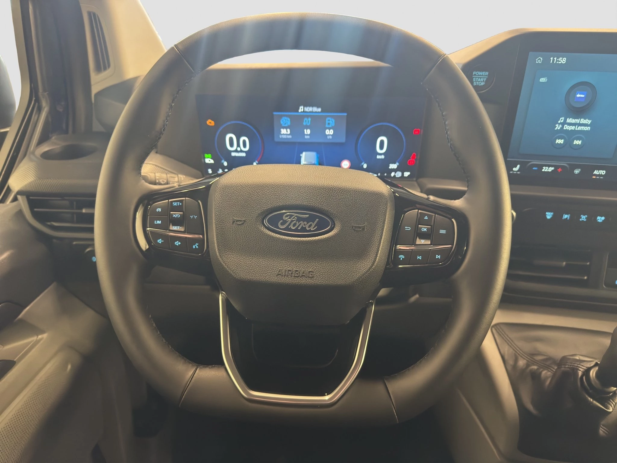 Ford-Transit Custom-image-13