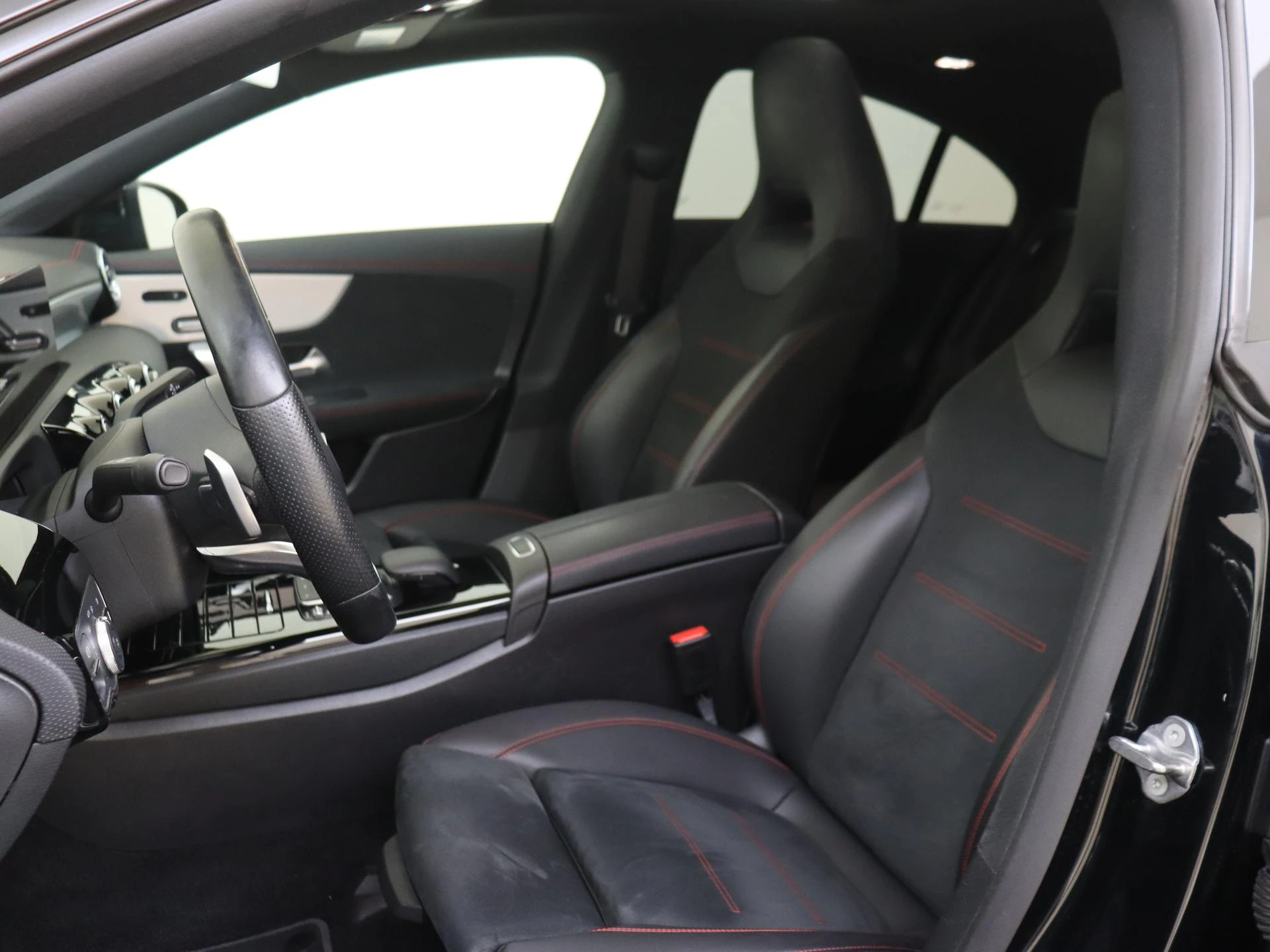 Mercedes-Benz CLA 200 Business Solution AMG
