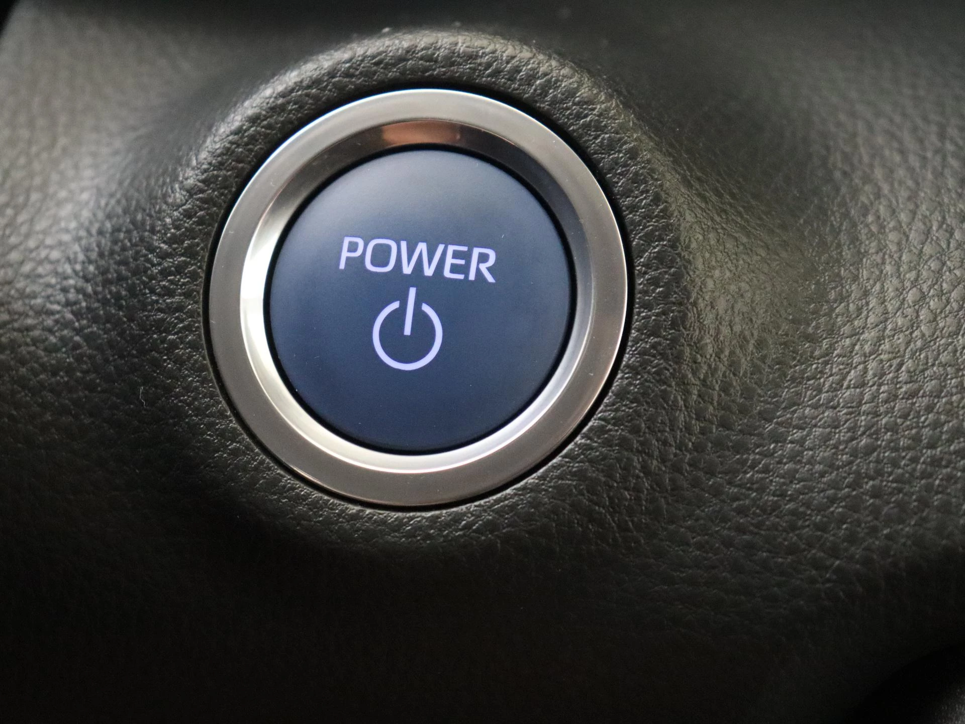 Toyota-Yaris-image-21