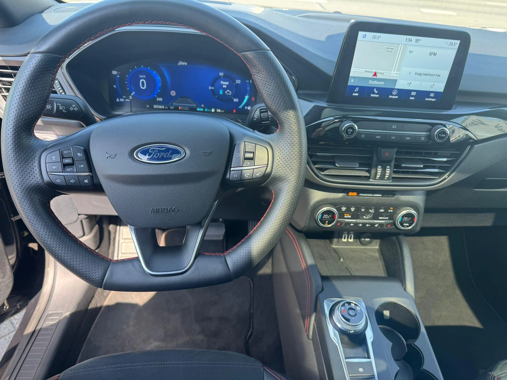 Ford-Kuga-image-11
