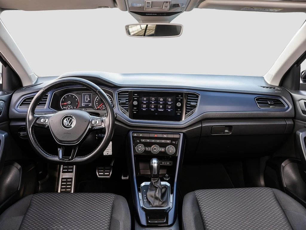 Volkswagen-T-Roc-image-10