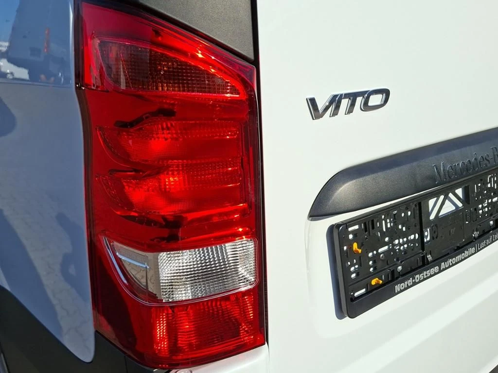 Mercedes-Benz-Vito 116-image-12