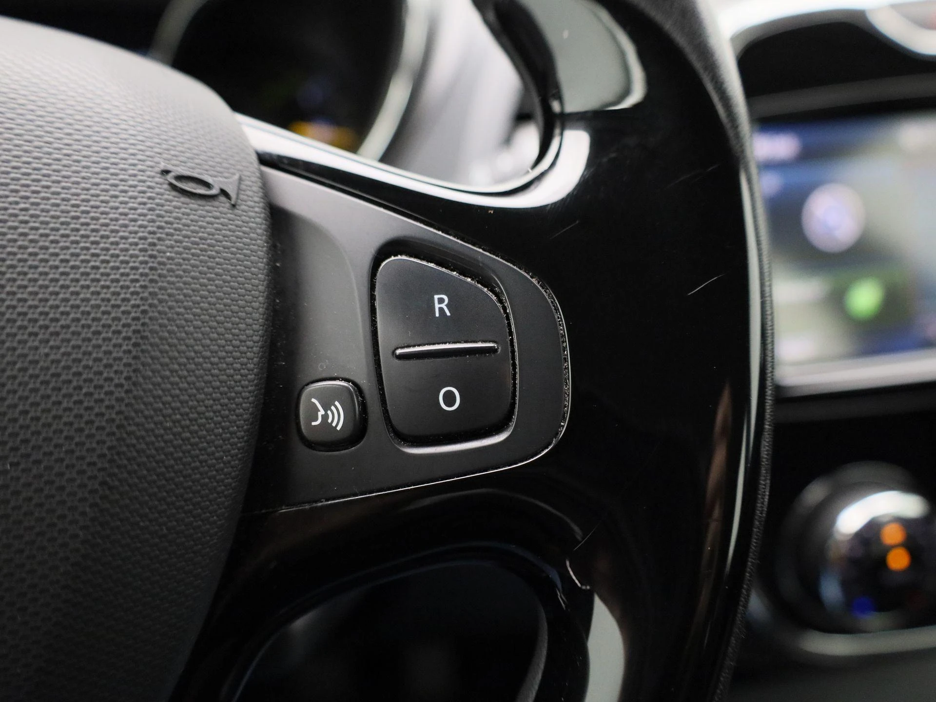Renault-Captur-image-17