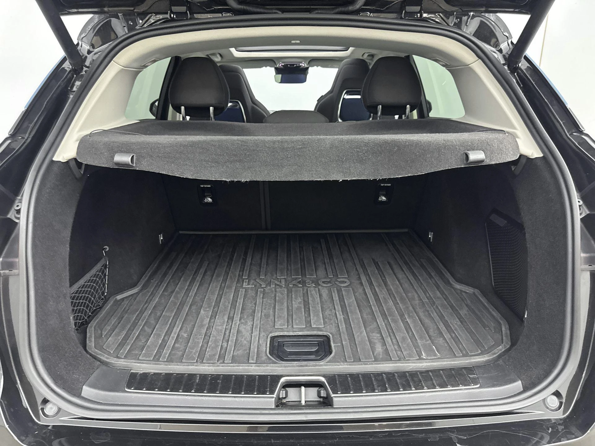 Lynk & Co-01-image-22
