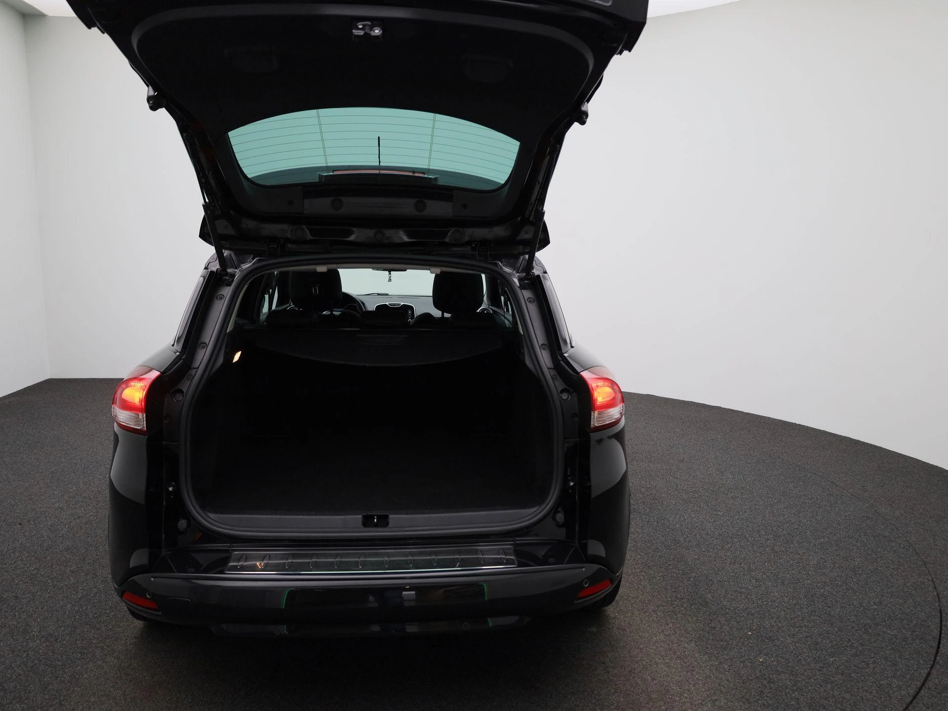 Renault-Clio-image-11