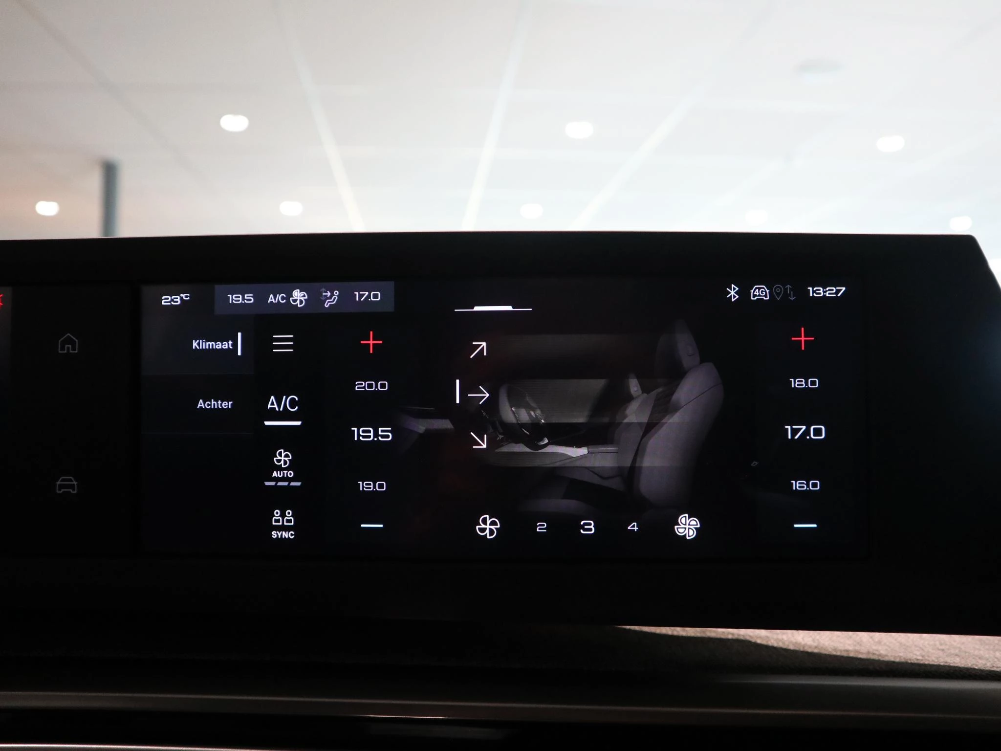 Peugeot-5008-image-19