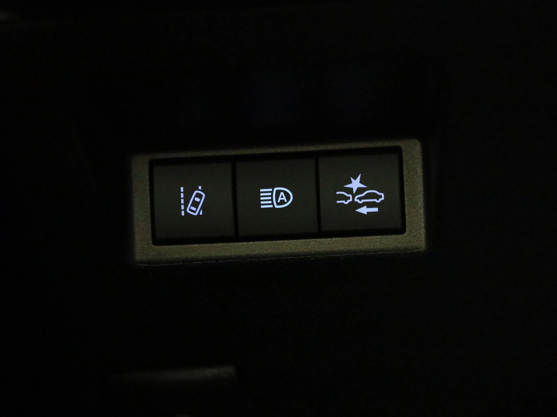 Toyota-Yaris-image-24