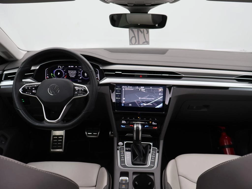 Volkswagen Arteon Shooting Brake eHybrid Elegance 1.4TSI eHybrid 218PK *AUTOMAAT*PANODAK*WIT LEDER*ACC*NAVI*CAMERA*PDC*TREKHAAK*...*