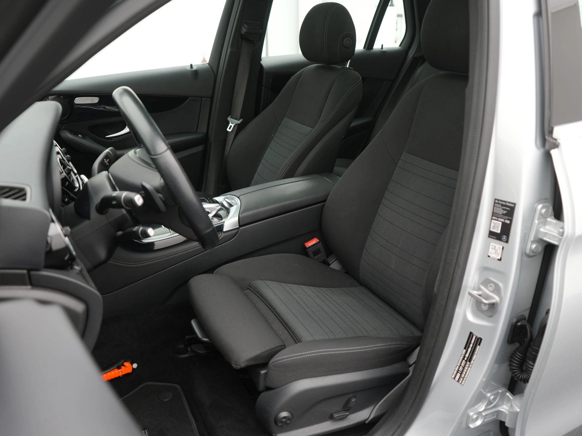 Mercedes-Benz-GLC-image-9