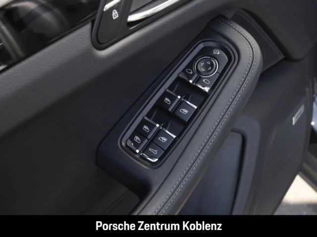 Porsche-Macan-image-25
