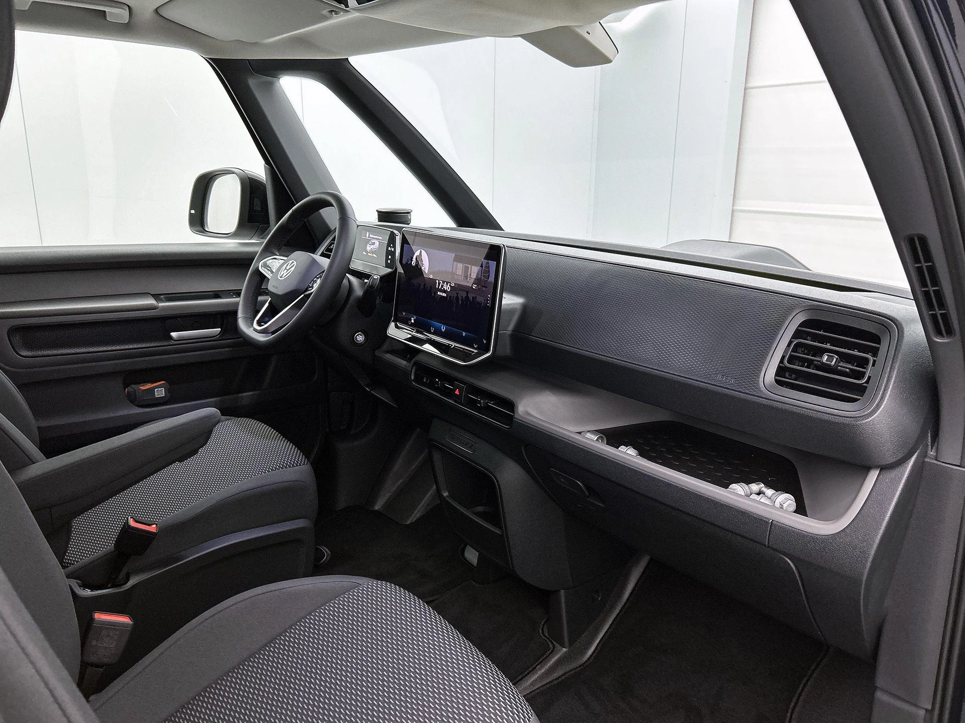 Volkswagen-ID. Buzz Cargo-image-15