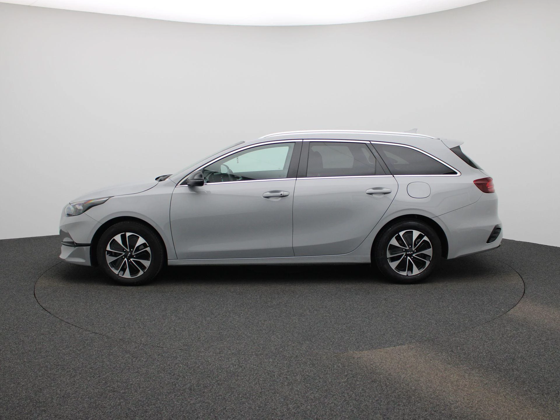 Kia-Ceed Sportswagon-image-5