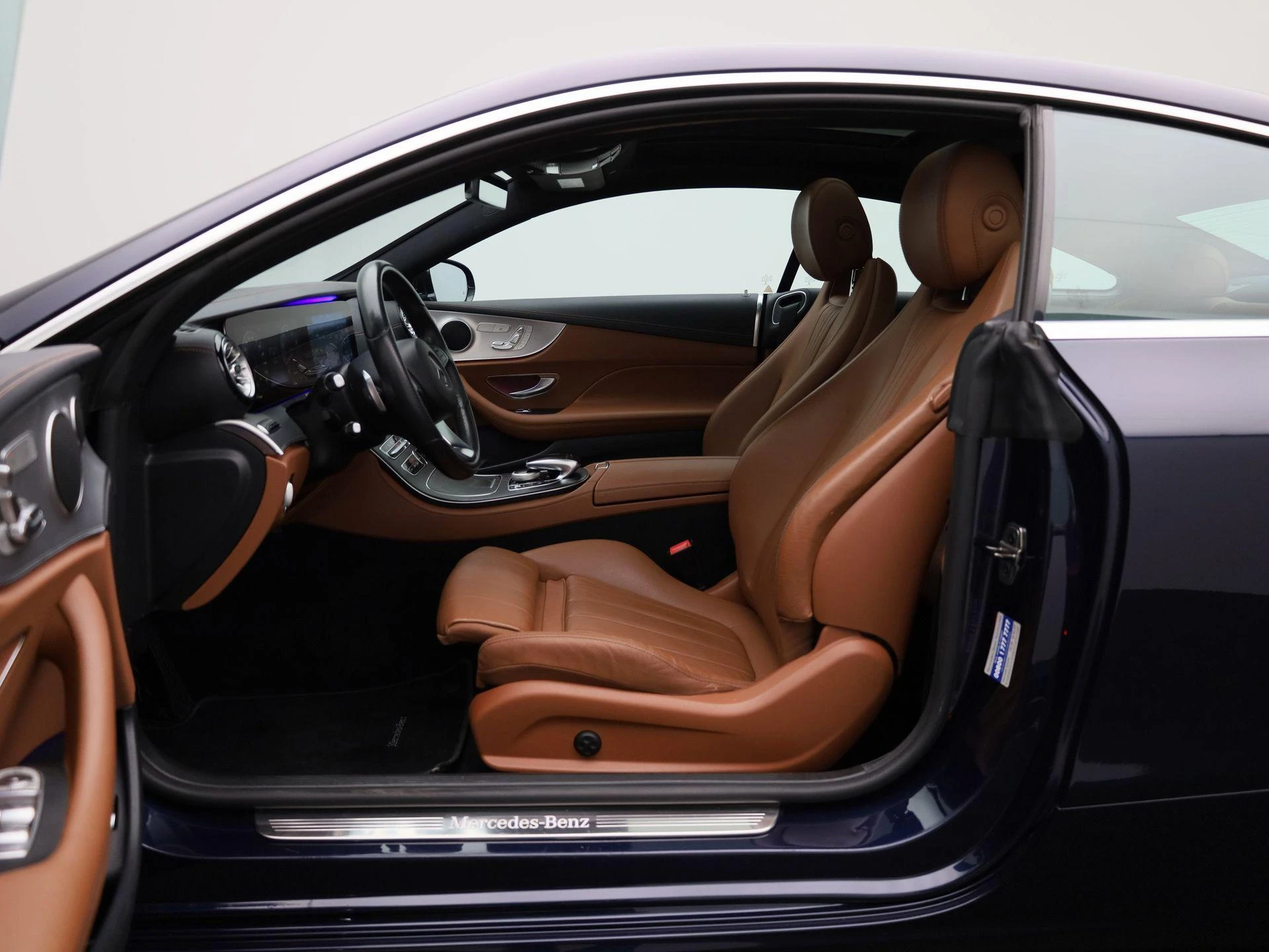 Mercedes-Benz-E-Klasse-image-8
