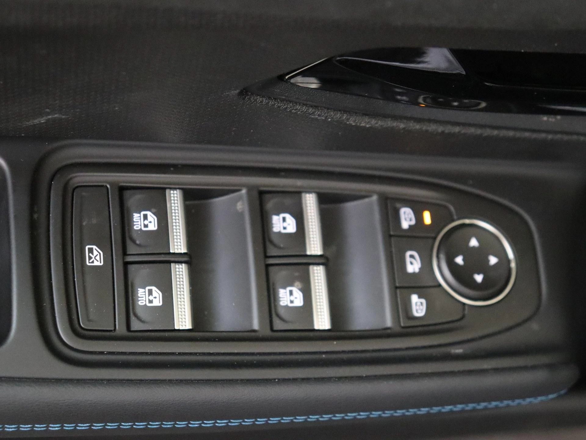 Renault-Clio-image-21