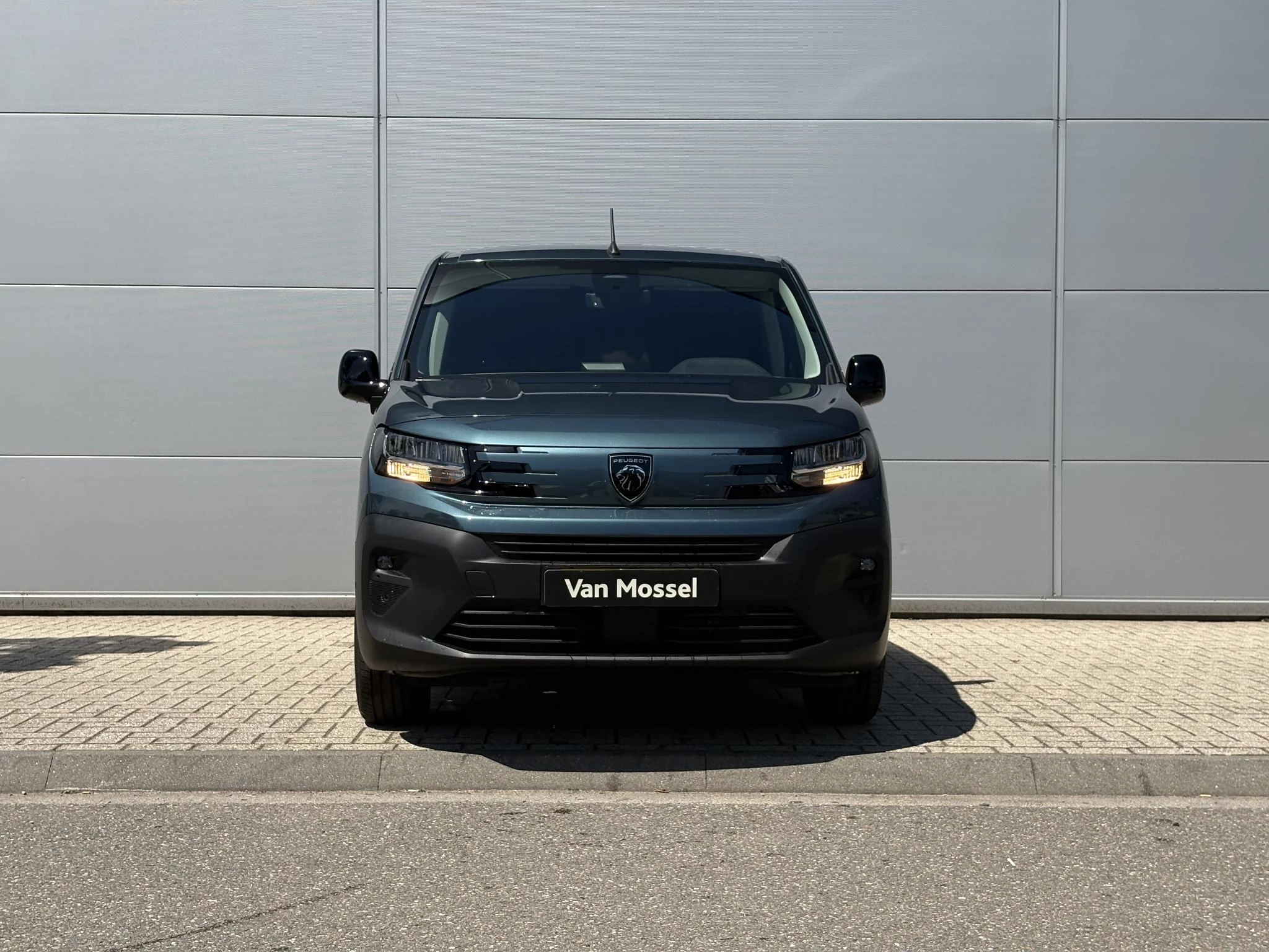 Peugeot e-Partner