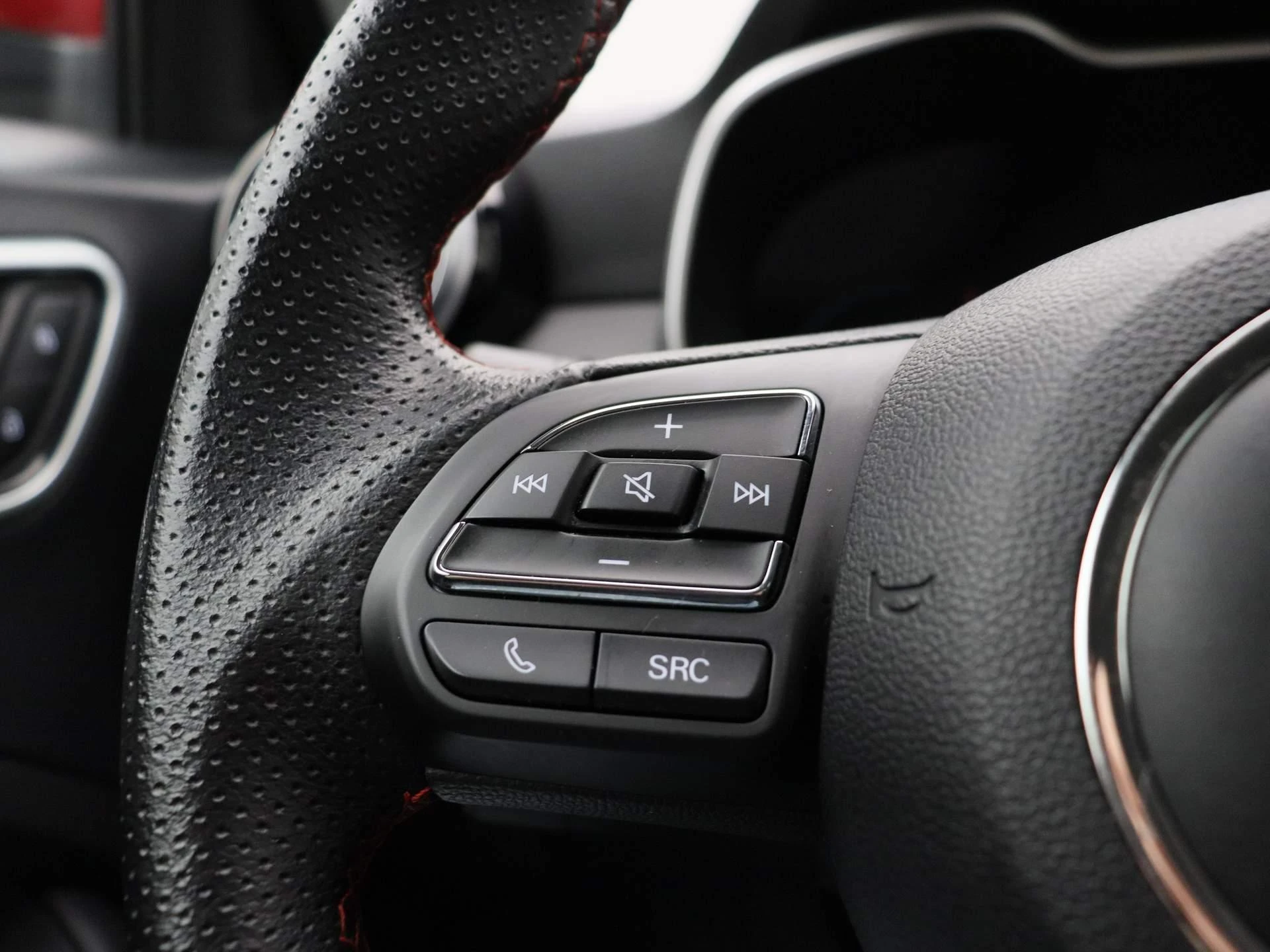 MG-ZS EV-image-22