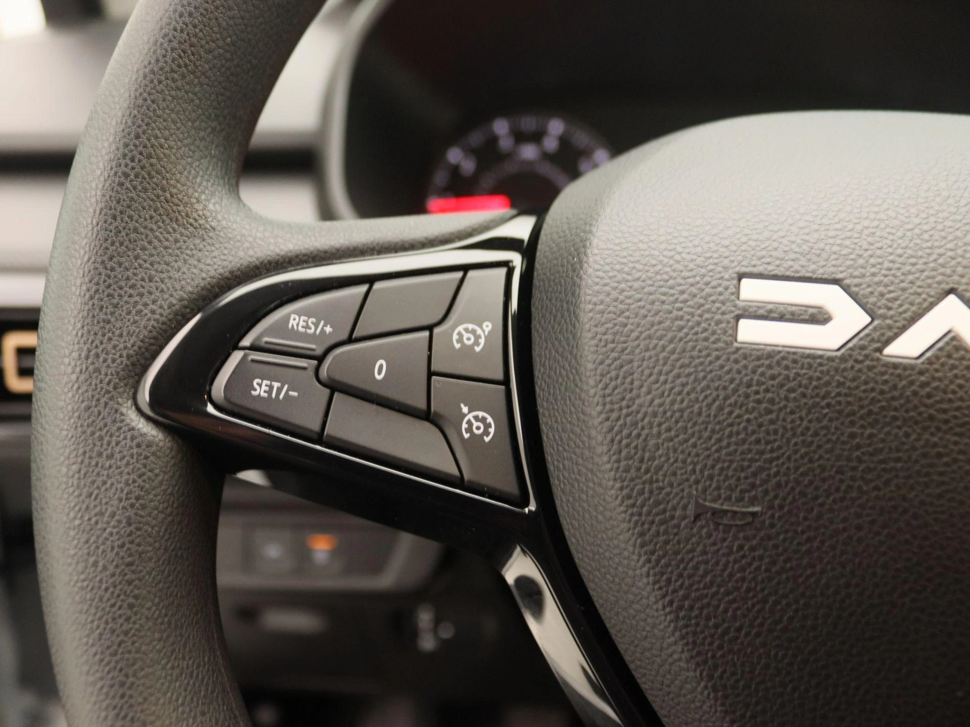 Dacia-Sandero Stepway-image-16