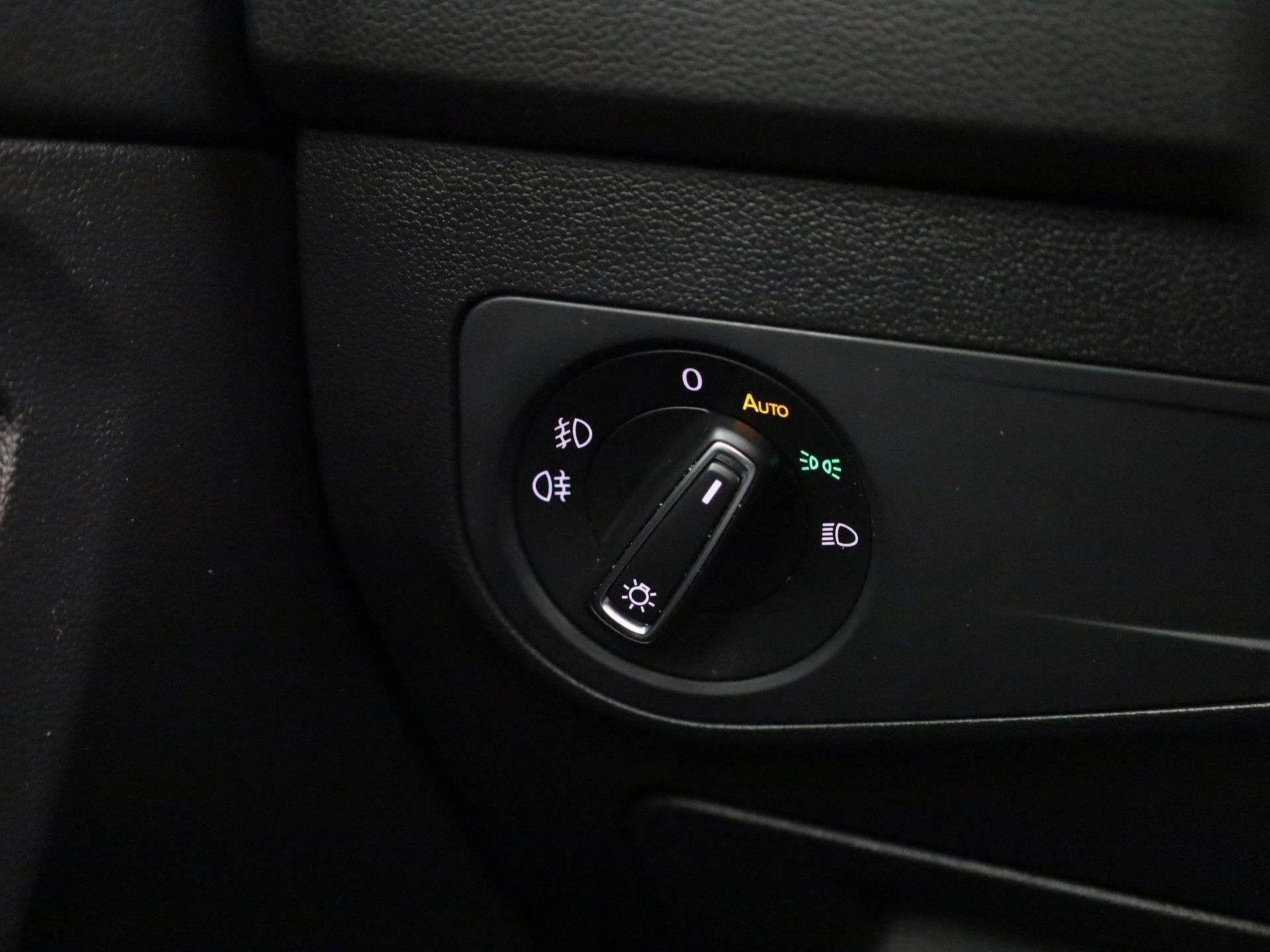 Volkswagen-Tiguan Allspace-image-24